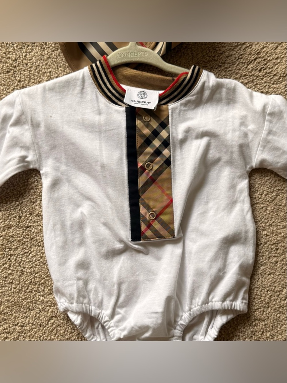 Burberry White Baby One-Piece with Beige Check Placket includes bib - Picture 3 of 6